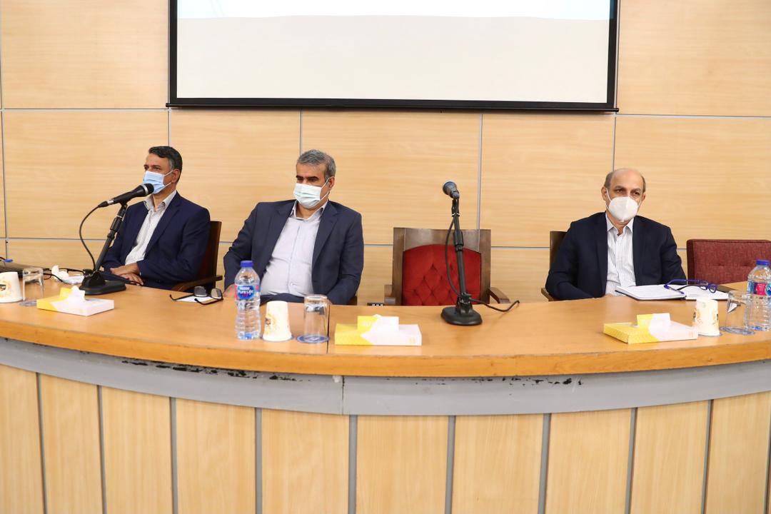 نشست مشترک رییس فدراسیون و مسئولان کمیته و دپارتمان‌ها برگزار شد