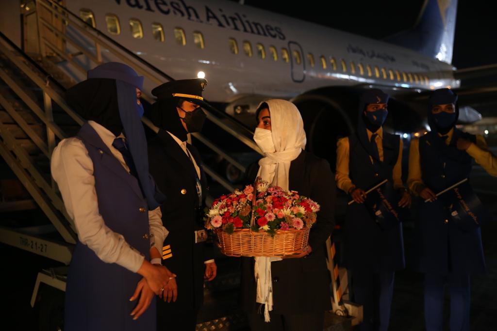 تیم ملی فوتبال بانوان با پرواز اختصاصی وارش راهی ازبکستان شد