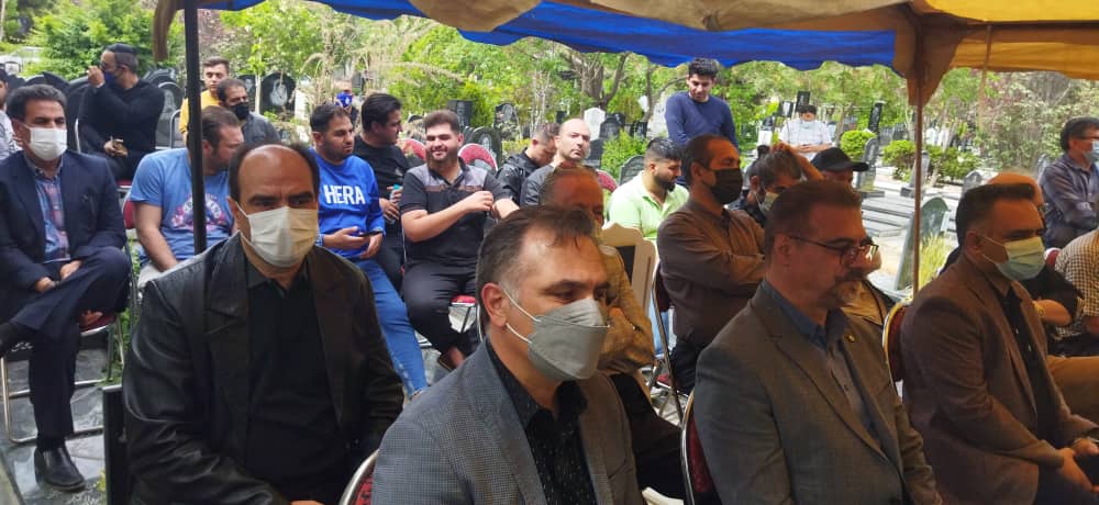 حضور سرپرست فدراسیون فوتبال در مراسم یادبود مرحوم خندان