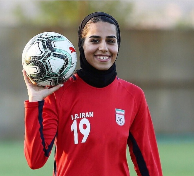 گفت و گو با بازيكنان تيم ملى بانوان گفت و گو با بازيكنان تيم ملى بانوان