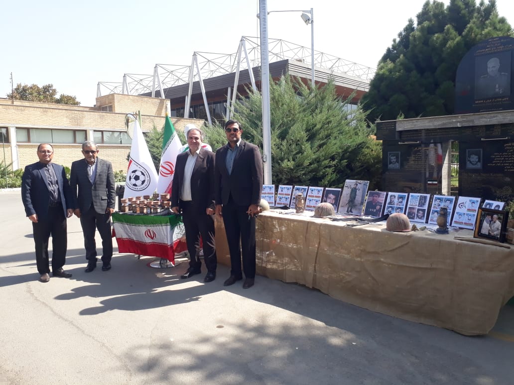 رییس فدراسیون فوتبال با کادر فنی تیم ها و بازیکنان گفتگو کرد رییس فدراسیون فوتبال با کادر فنی تیم ها و بازیکنان گفتگو کرد