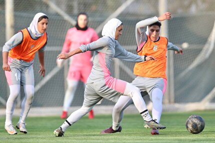برگزاری تمرین تیم ملی فوتبال بانوان در زمین شماره دو