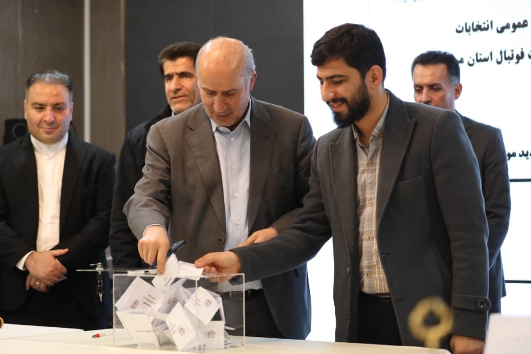 غفاری رئیس هیات فوتبال استان مرکزی شد غفاری رئیس هیات فوتبال استان مرکزی شد
