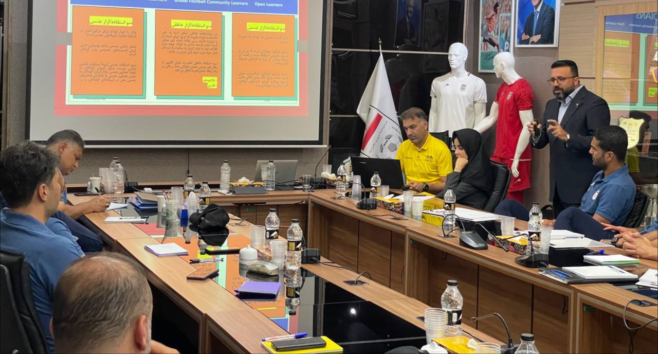 کارگاه «مراقبت از کودکان» برای مربیان A آسیا برگزار شد