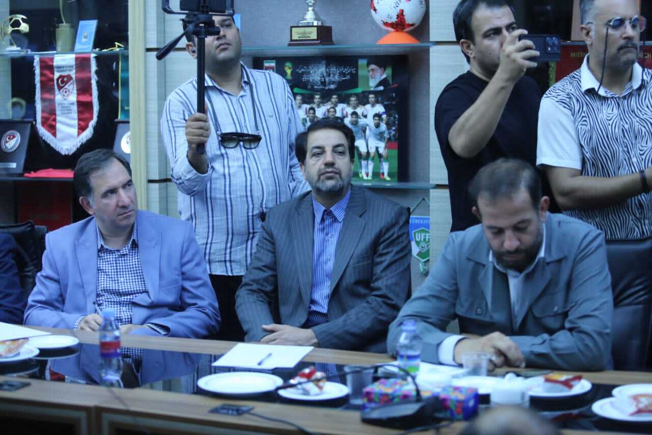 جلسه ستاد استانداردسازی ورزشگاه ها برگزار شد جلسه ستاد استانداردسازی ورزشگاه ها برگزار شد