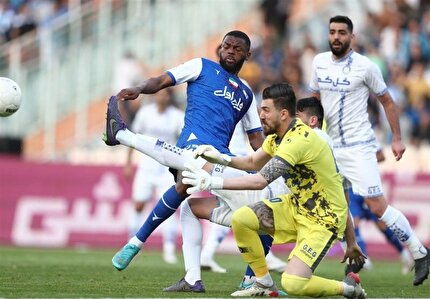 اعلام ورزشگاه مسابقه استقلال و گل گهرسیرجان