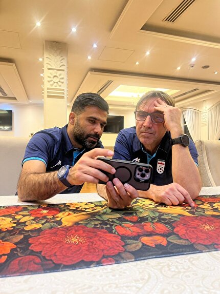 جلسه ویژه روانخواه با مدیر فنی تیم ملی امید در نخستین شب اردوی دبی