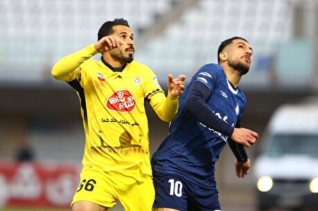 تصاویری از دیدار تیم‌های گل گهر سیرجان و فجر شهید سپاسی شیراز