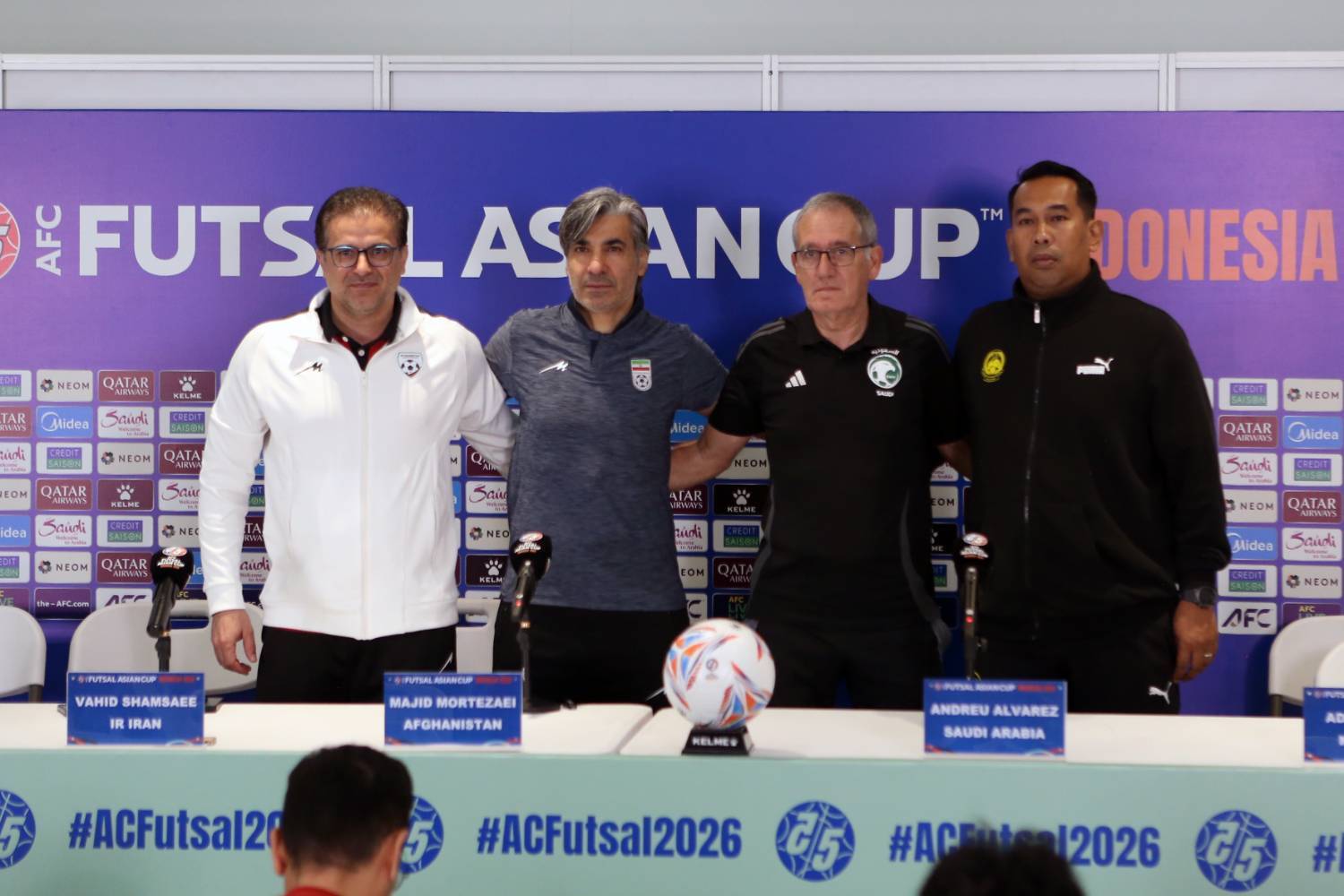 انتقاد شمسایی و پلازا از شرایط برگزاری جام ملتهای فوتسال آسیا انتقاد شمسایی و پلازا از شرایط برگزاری جام ملتهای فوتسال آسیا