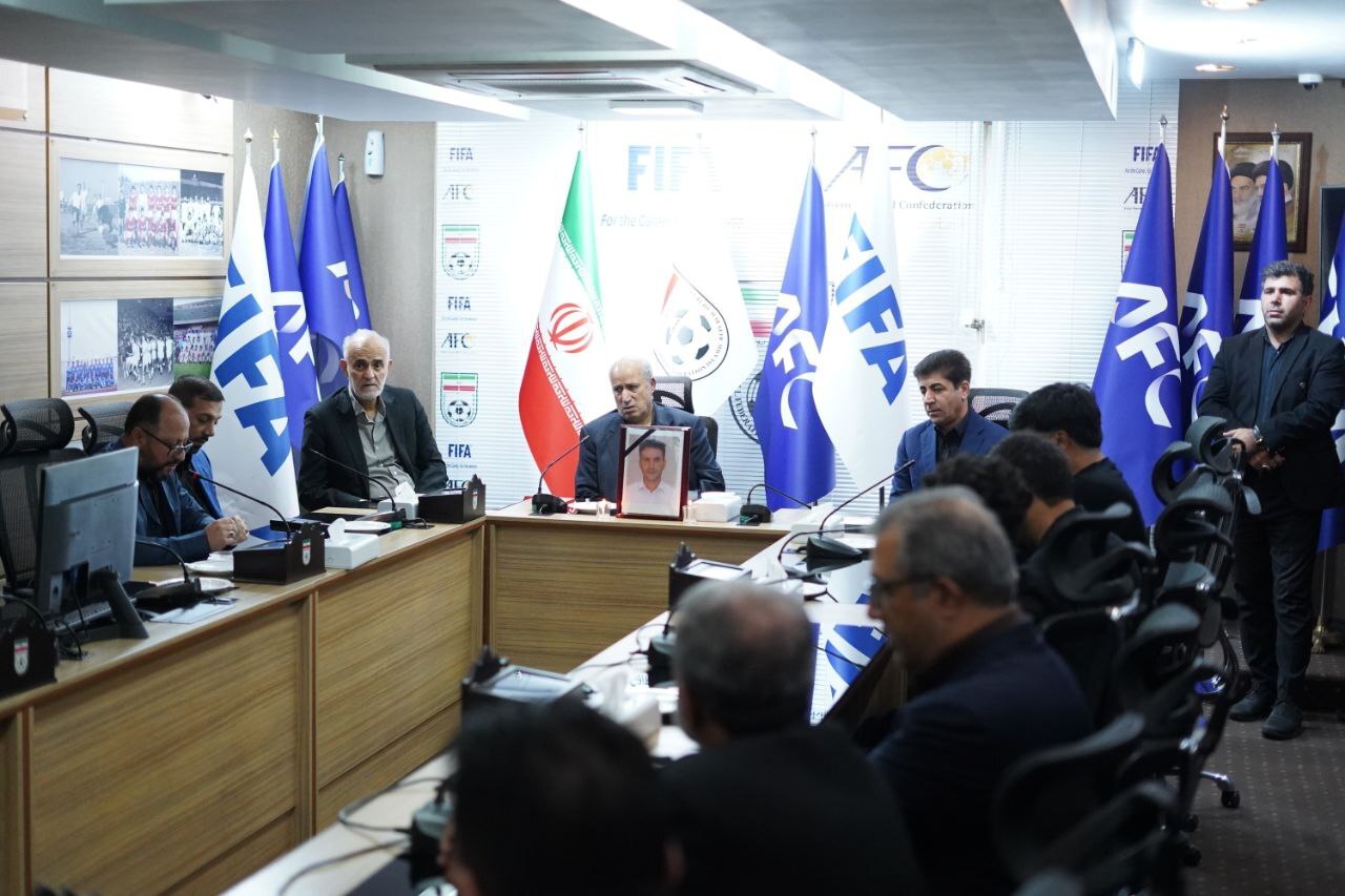 مراسم ترحیم یکی از کارکنان فدراسیون فوتبال برگزار شد