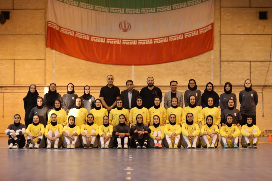 شور، انگیزه و همدلی در تمرین پرانرژی ملیپوشان فوتسال بانوان شور، انگیزه و همدلی در تمرین پرانرژی ملیپوشان فوتسال بانوان