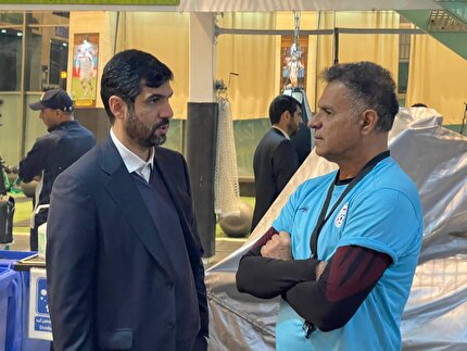 حضور رئیس کمیته فوتبال ساحلی در تمرین ساحلی بازان
